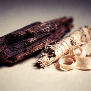 Sandalwood, Ambrette (Musk Mallow), Agarwood (Oud), Cedar &mdash; the dry-down of Vellum.