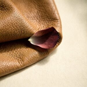 Leather, Rose &mdash; the heart of Vellum.